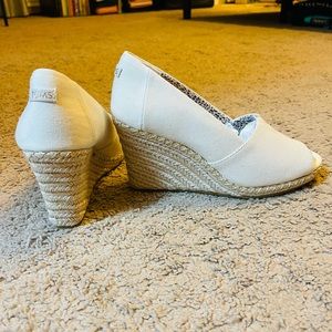 TOMs Michelle Wedge